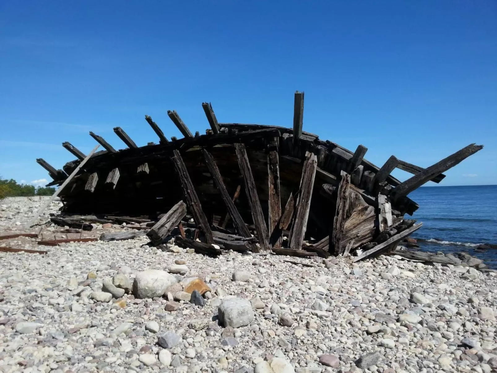 Niedliches Schwedenhaus.-Draußen