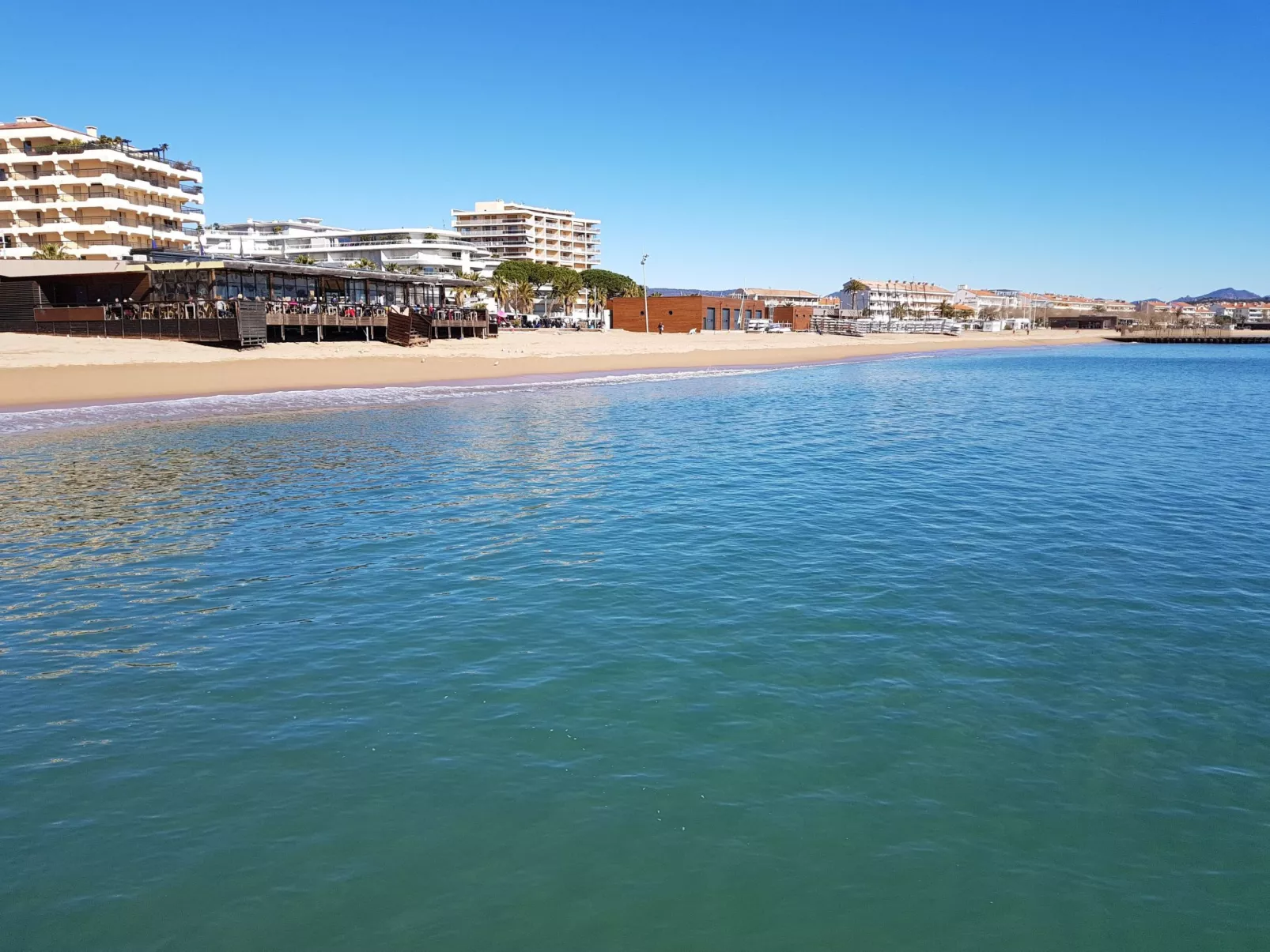 Die Sonne der Côte d'Azur-Inside