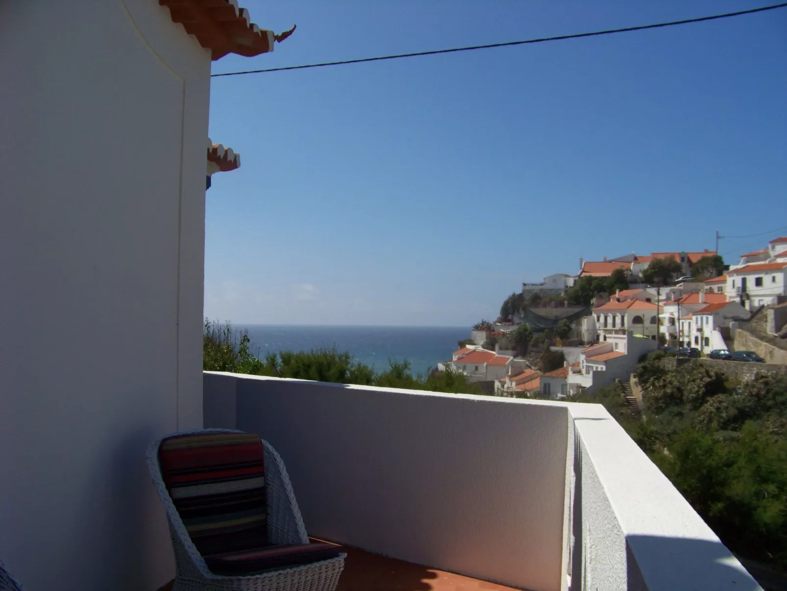 Schöne Wohnung in Azenhas Mar mit privatem Balkon-Draußen