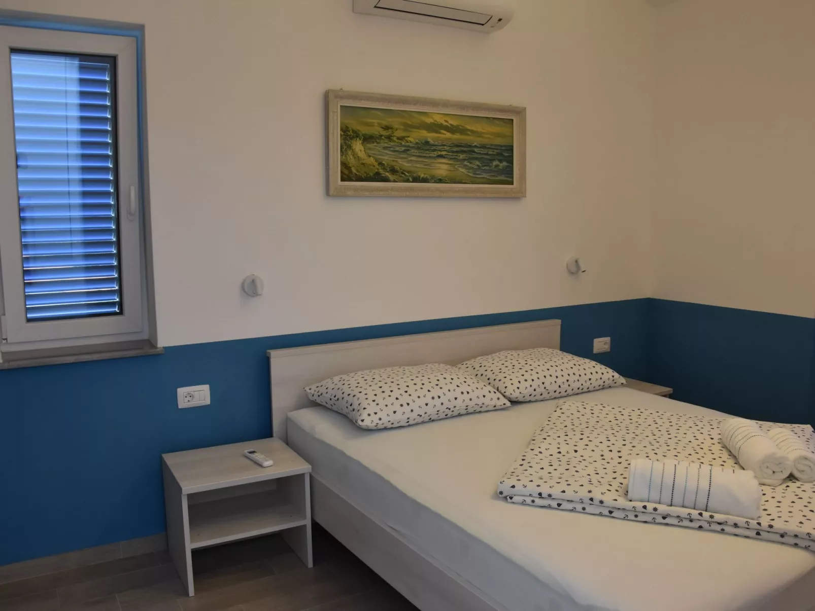 Ferienvilla mit Whirlpool-Drinnen