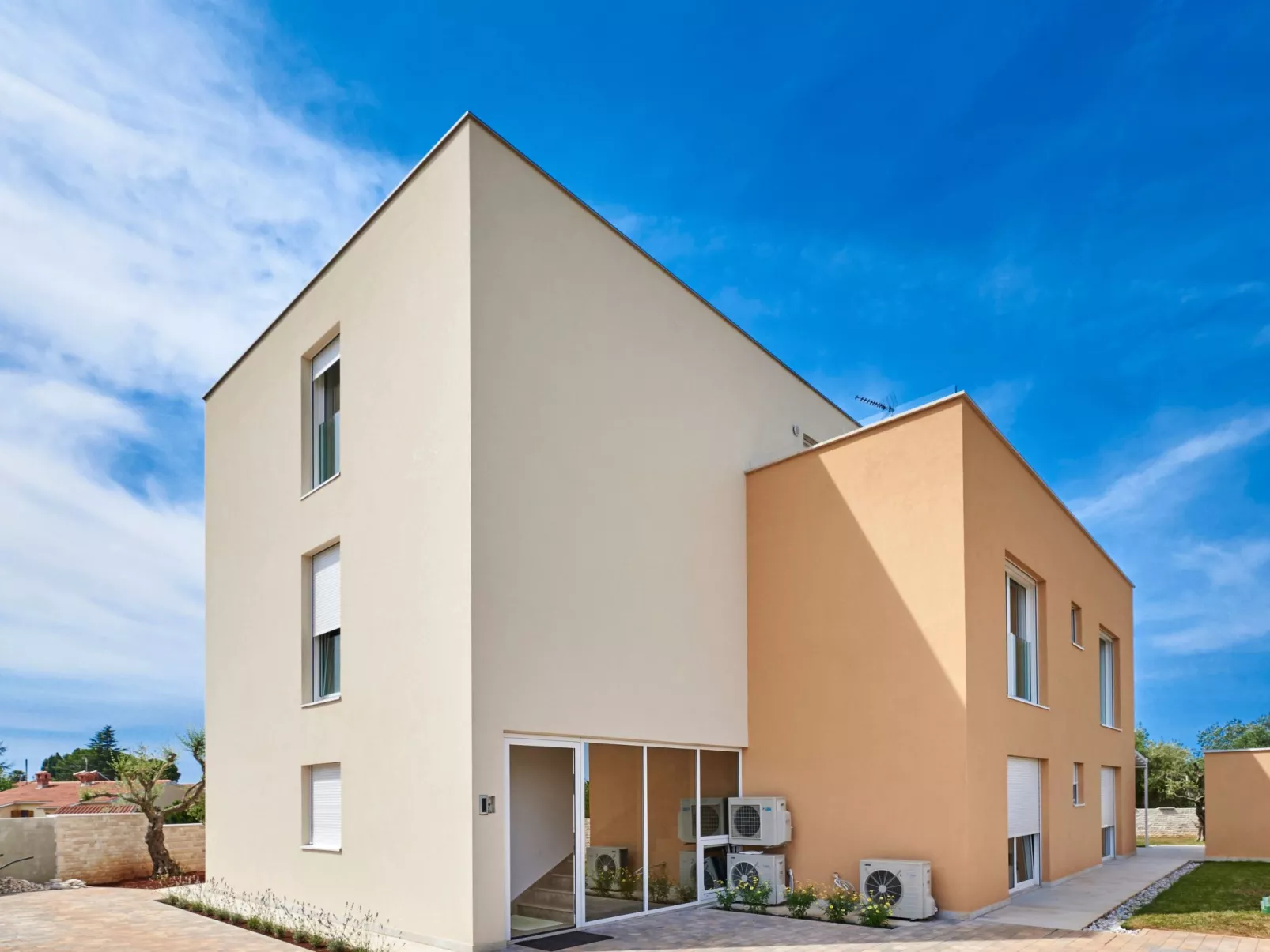 Wohnung "Lovrecica" mit Blick auf das Wasser-Dehors