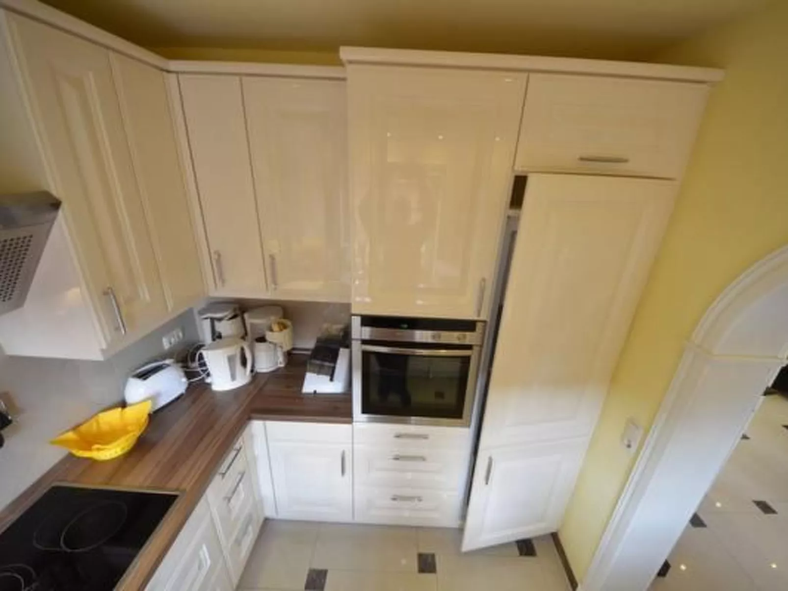 Bel Monte mit Garten und Terrasse-Dedans