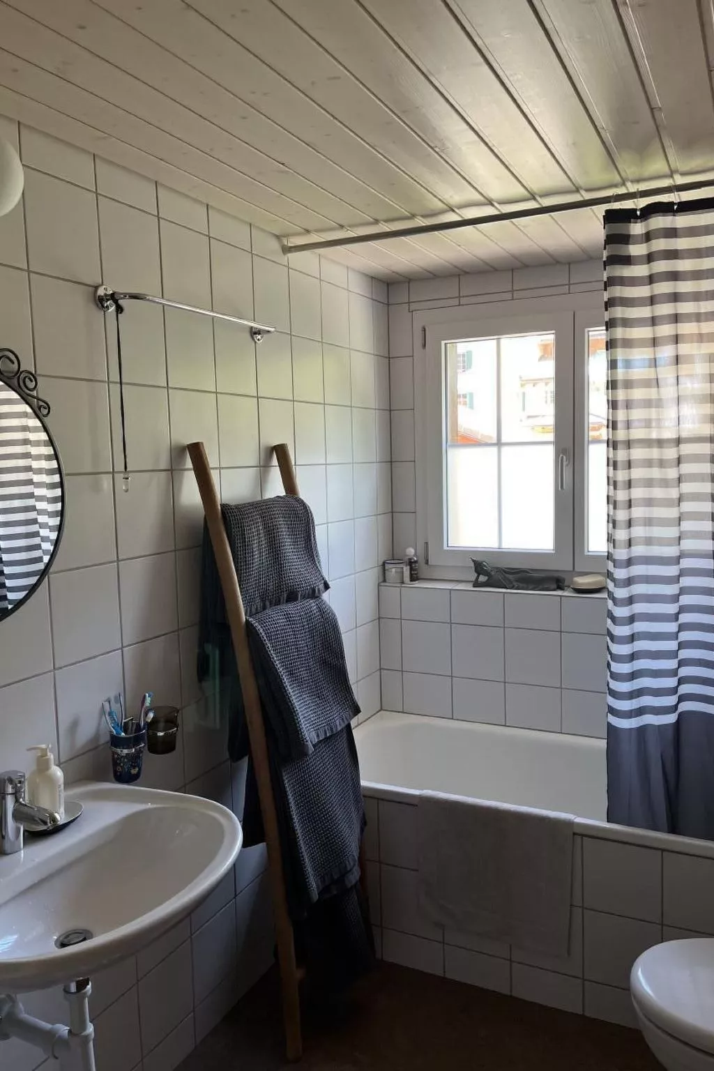 Mit Bergblick-Inside