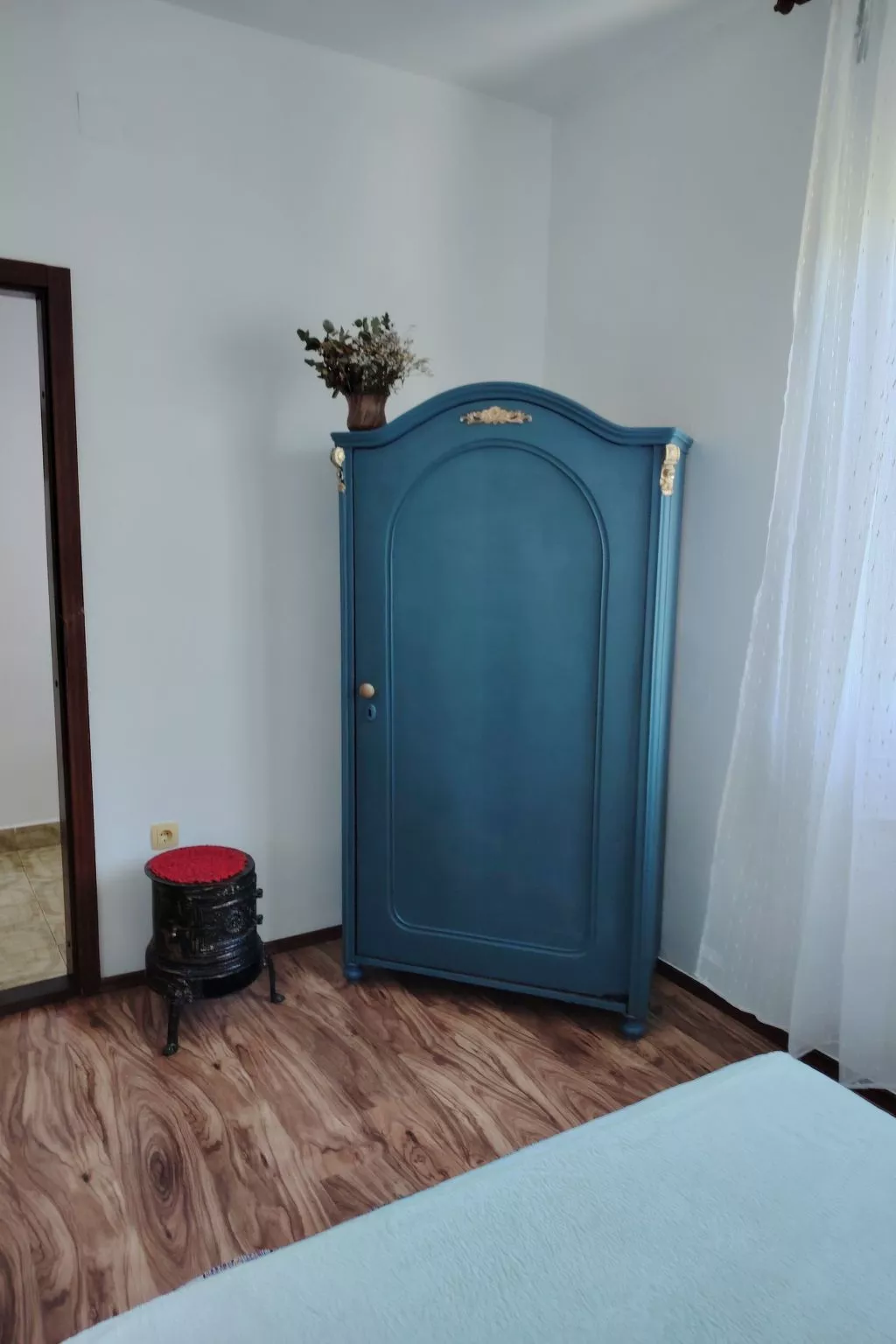 In Vir mit Terrasse und Garten-Drinnen