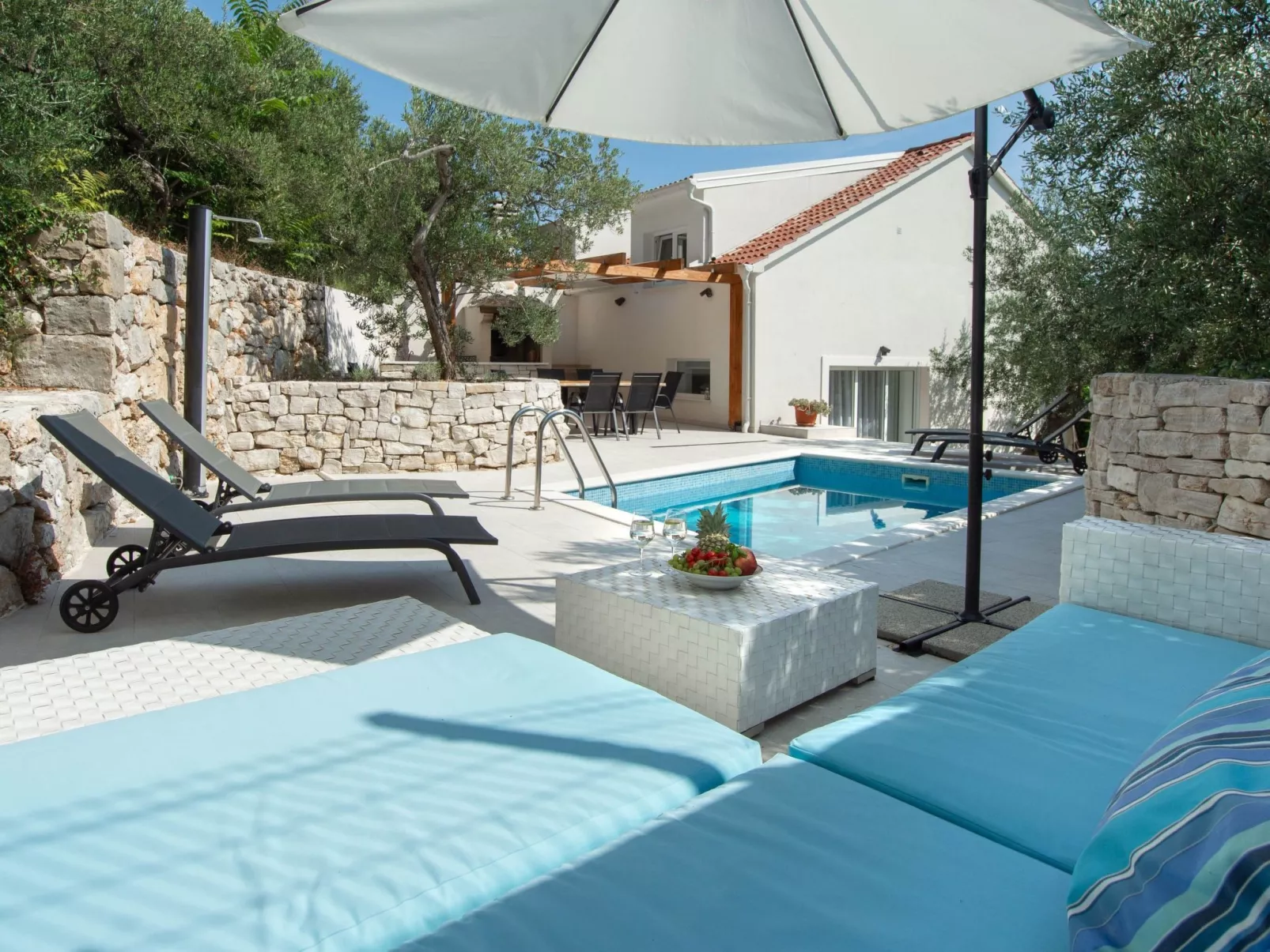 3 Schlafzimmer Villa mit beheiztem Pool und Meerblick-Inside