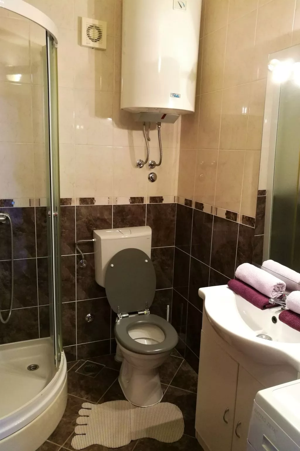 Nahe der Altstadt mit Meerblick-Dedans