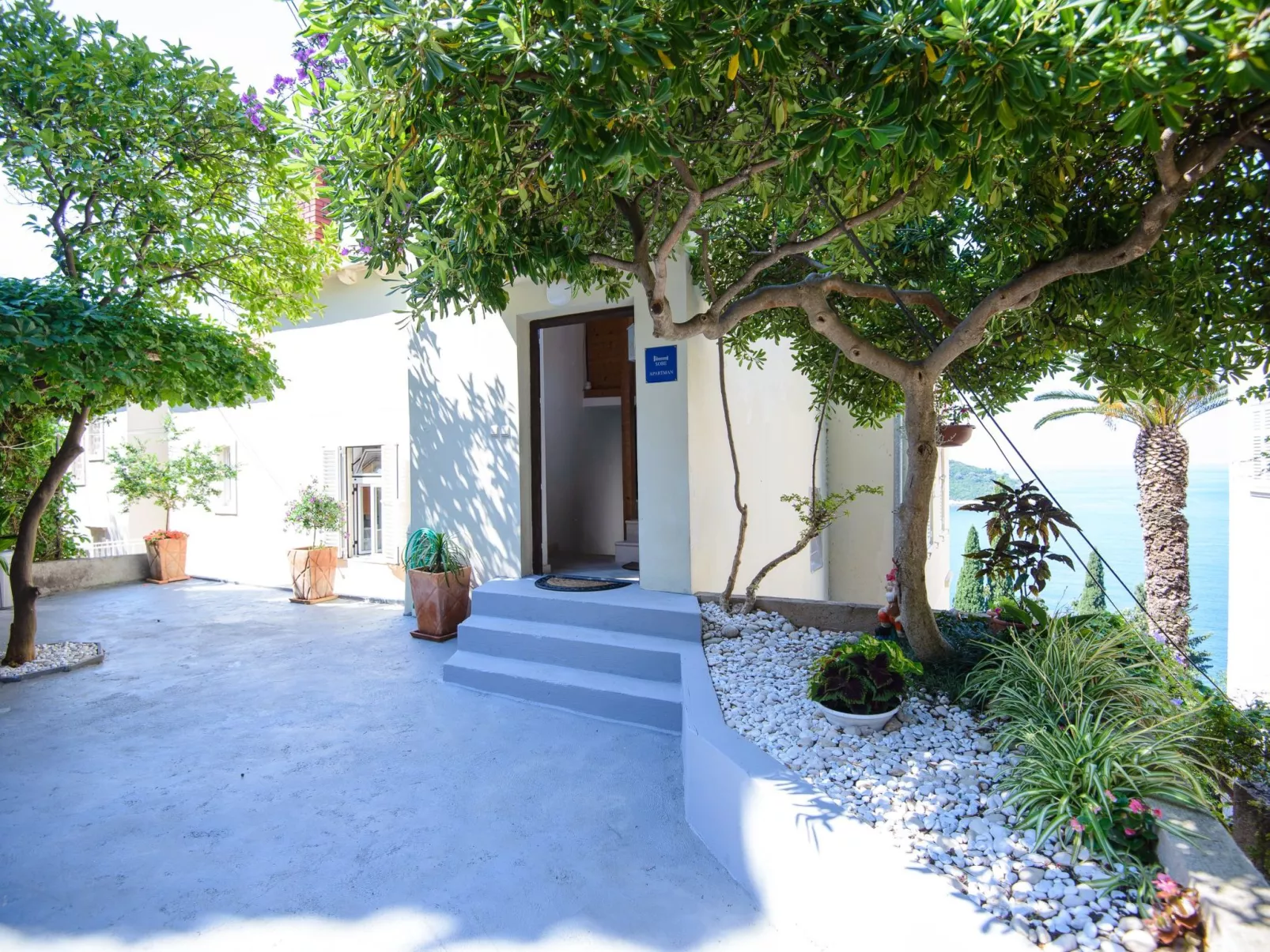 Wohnung "Tanja" mit Terrasse-Draußen