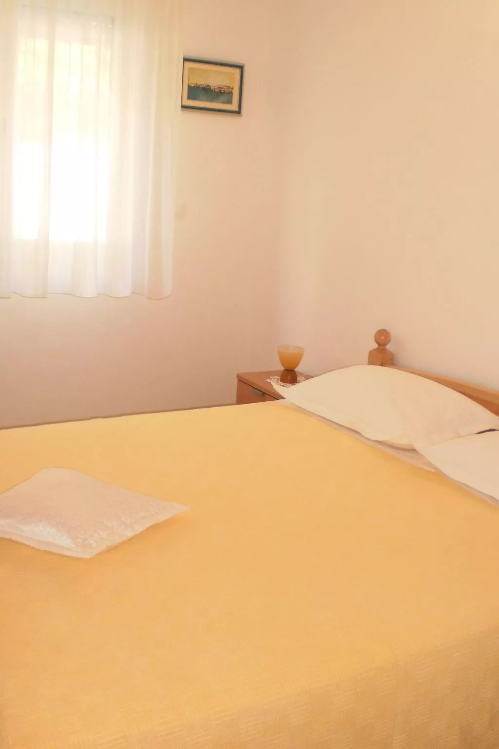 Moderne Ferienwohnung in Omiš mit Terrasse und Garten-Drinnen