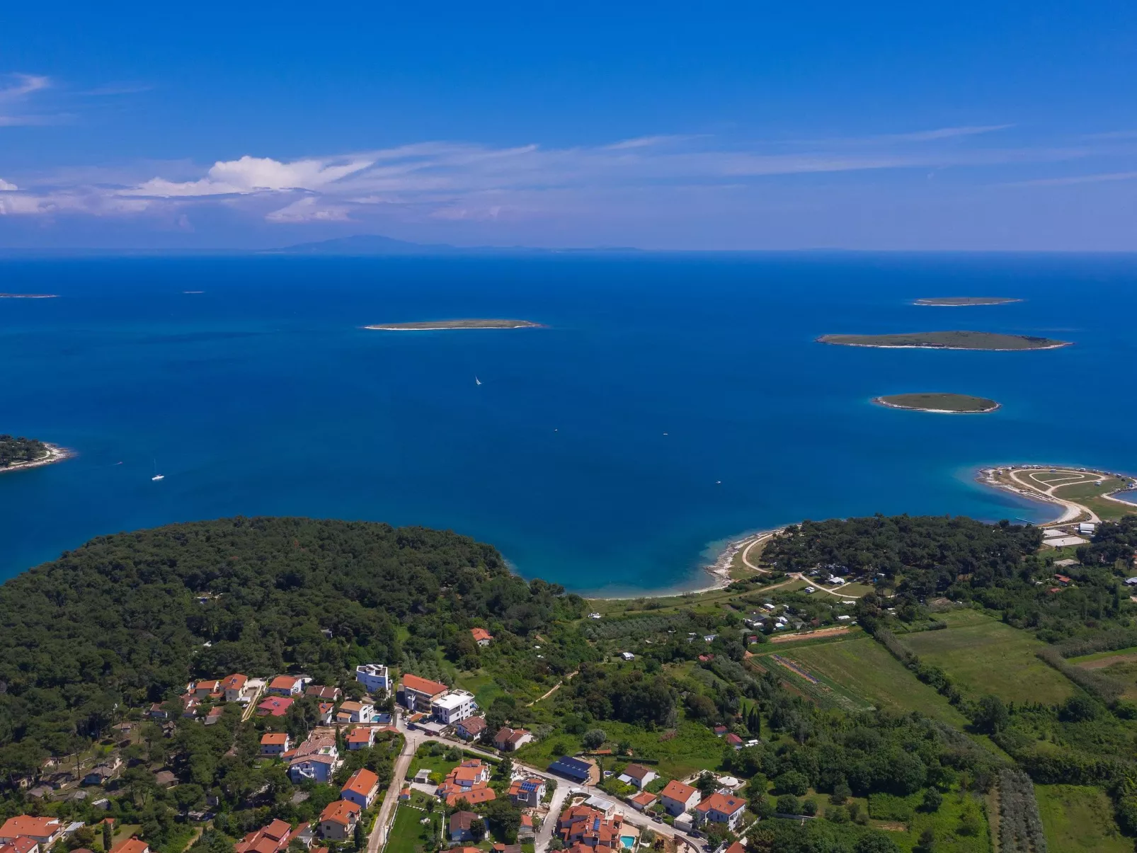 Luxusvilla Sunrise Premantur mit Pool-Draußen