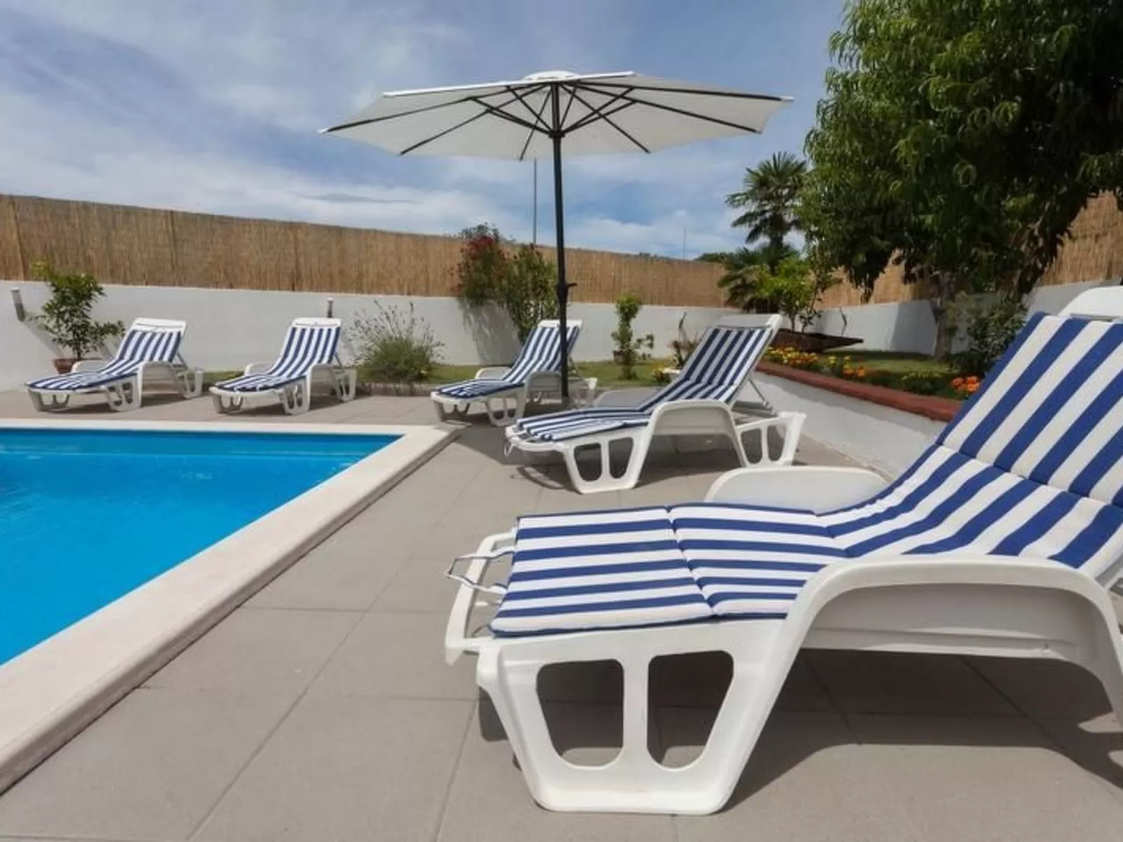 In Rovinj mit Großer Terrasse-Dedans