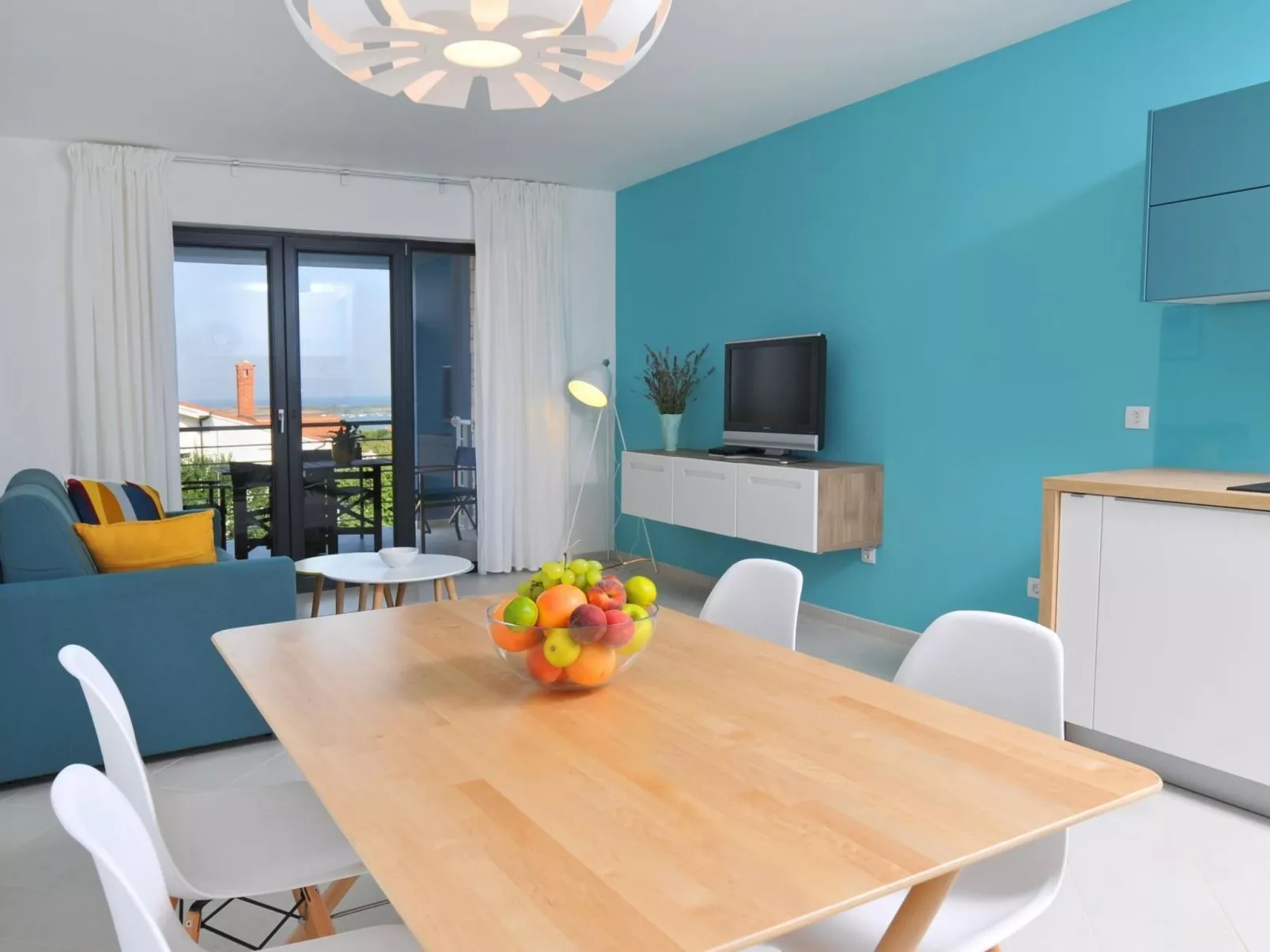 Appartement "Kat mali" mit Blick auf das Wasser-Drinnen