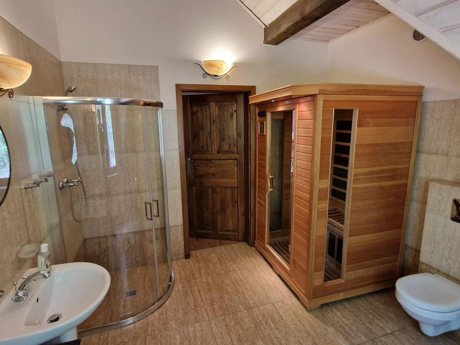 Haus mit fünf Schlafzimmern und Sauna-Dedans