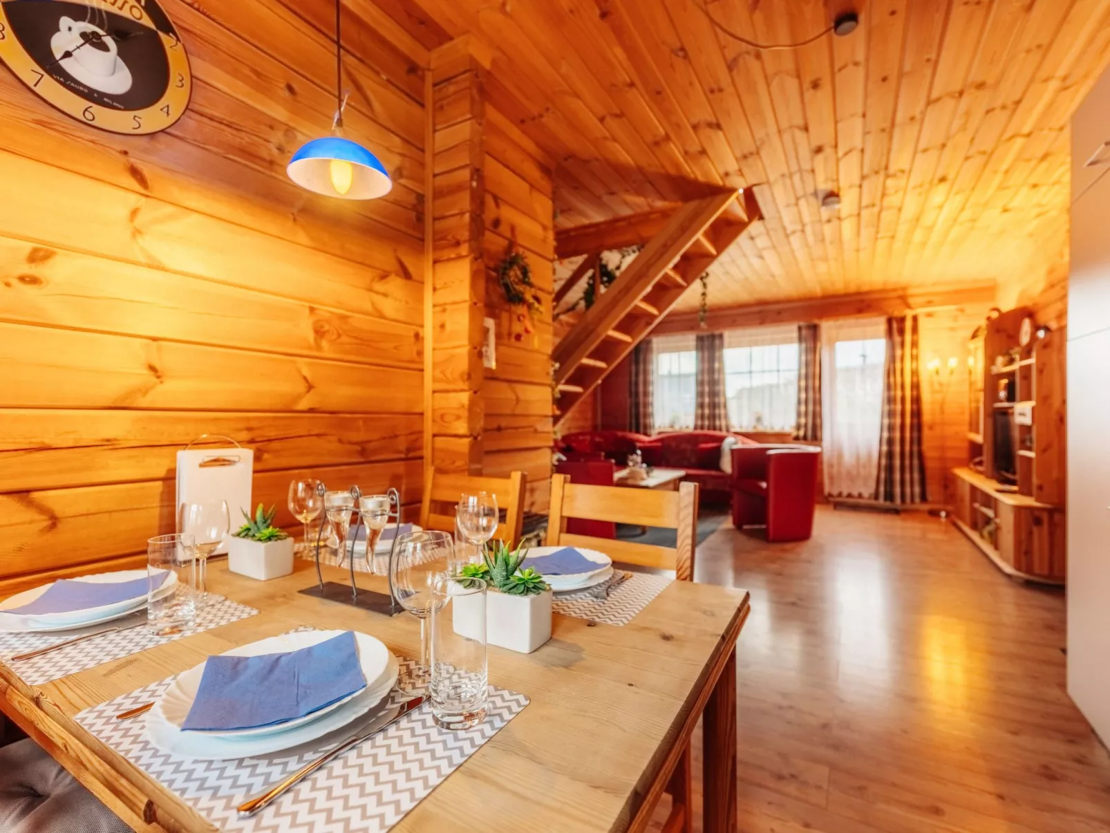 Idyllisch gelegenes Blockhaus - Hunde willkommen - Dedans