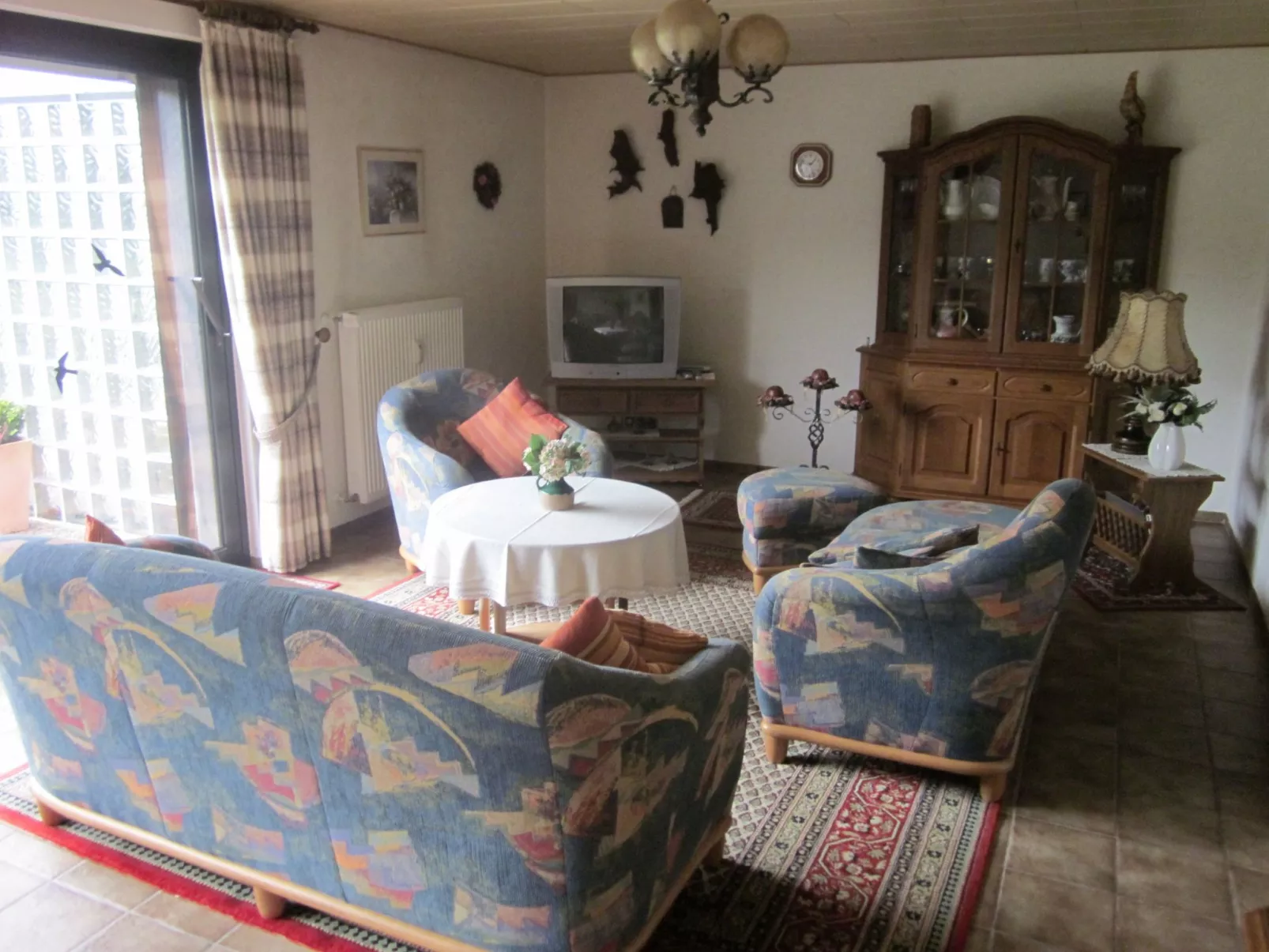 Mit eigener Terrasse-Drinnen