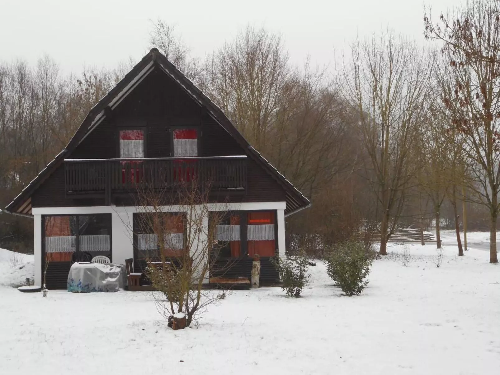 Gemütliches Haus im Feriendorf Silbersee-Dehors