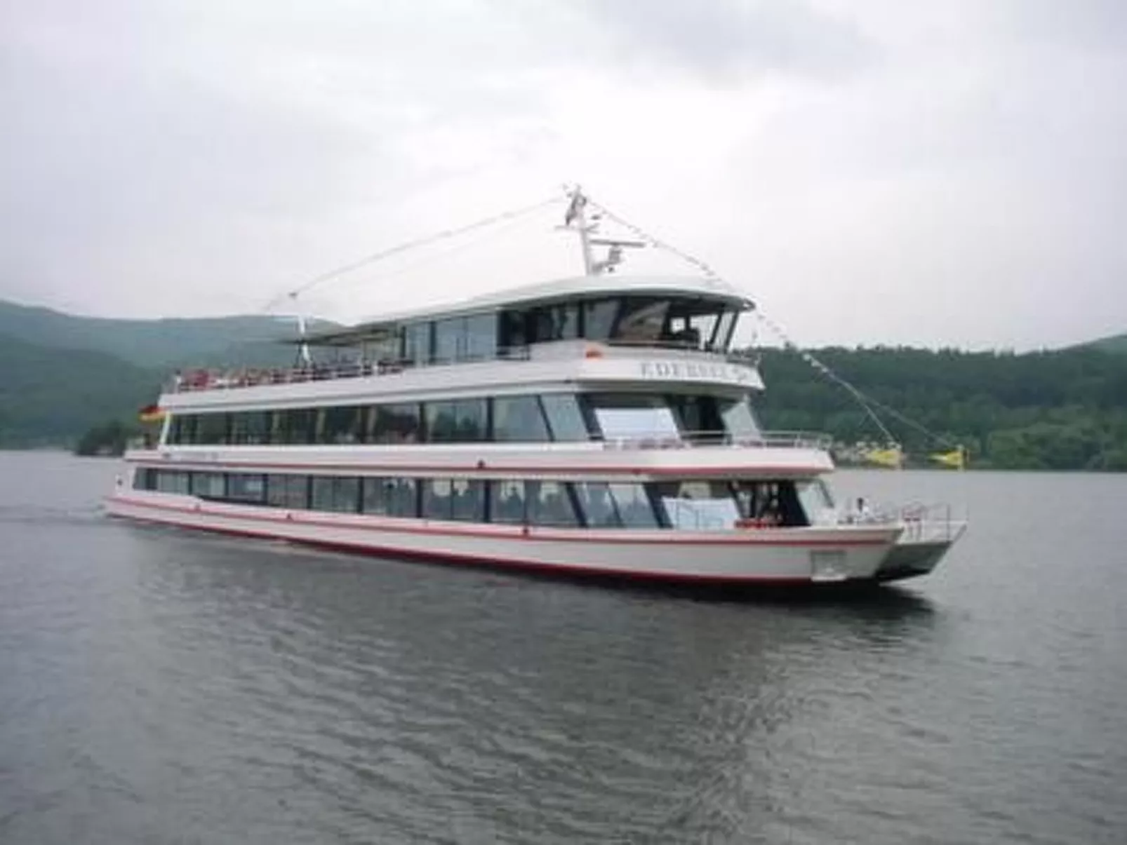 Mit Liebe ausgestattetes Haus im Naturpark-Drinnen