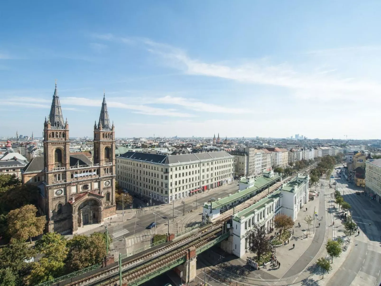 Skyflats City View-Inside