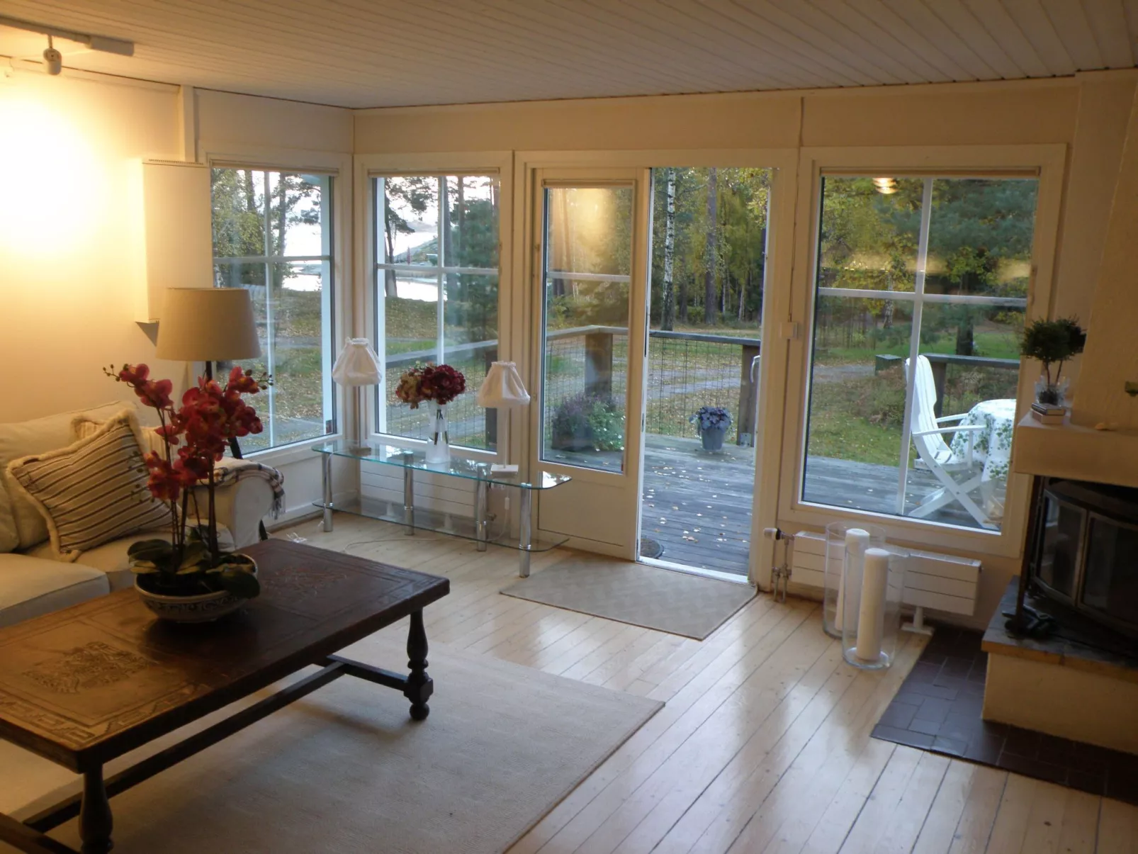 Wunderschönes Haus in einer fantastischen Natur am Meer-Dedans