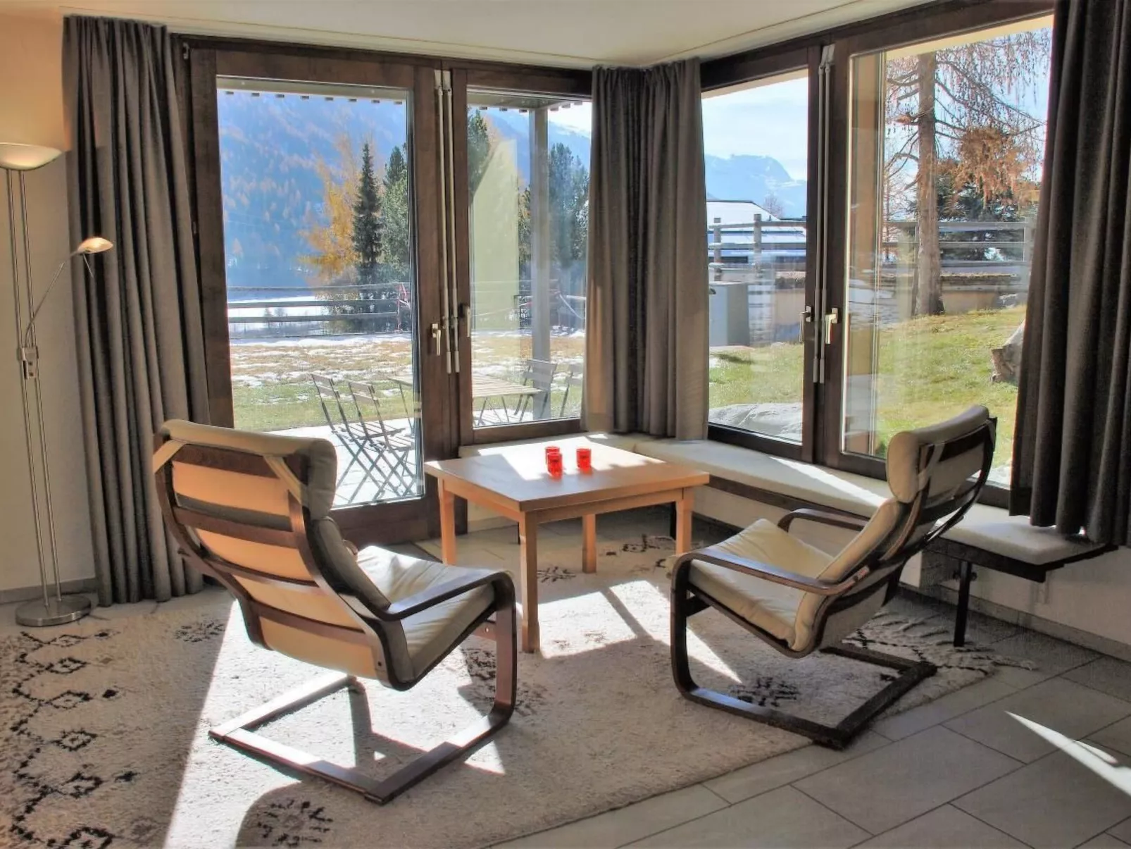 Chesa Arnica A1-Dedans