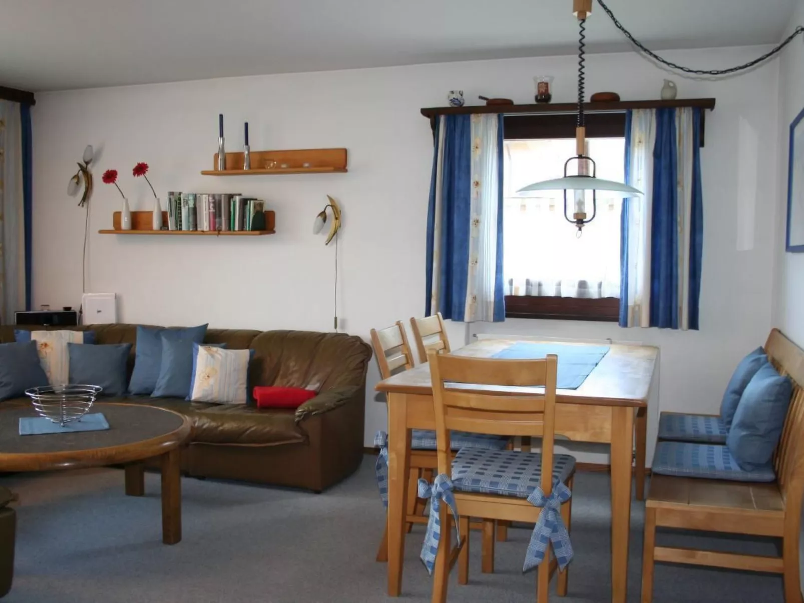 Chesa Arettas-Dedans