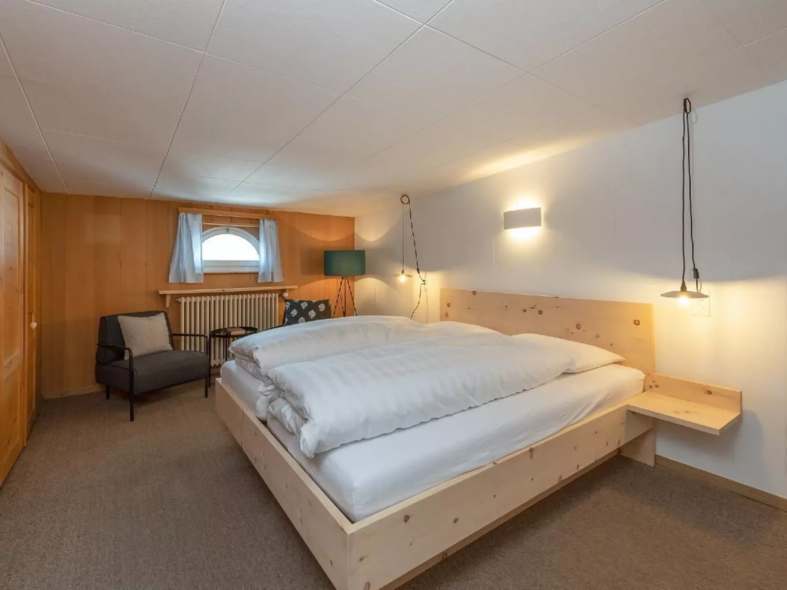 Villa Fried, Stüva-Dedans