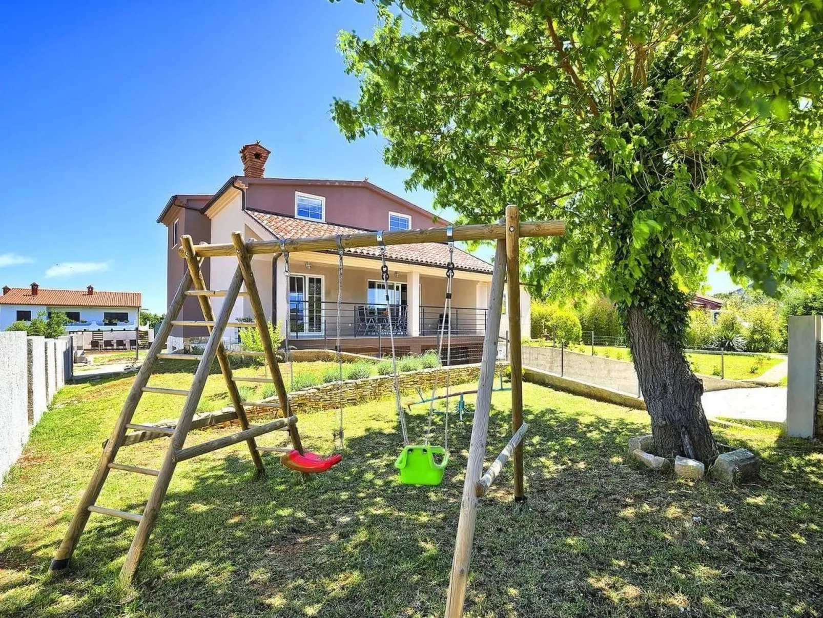 Ferienvilla 'Villa Nikolina' mit privatem Pool-Dedans