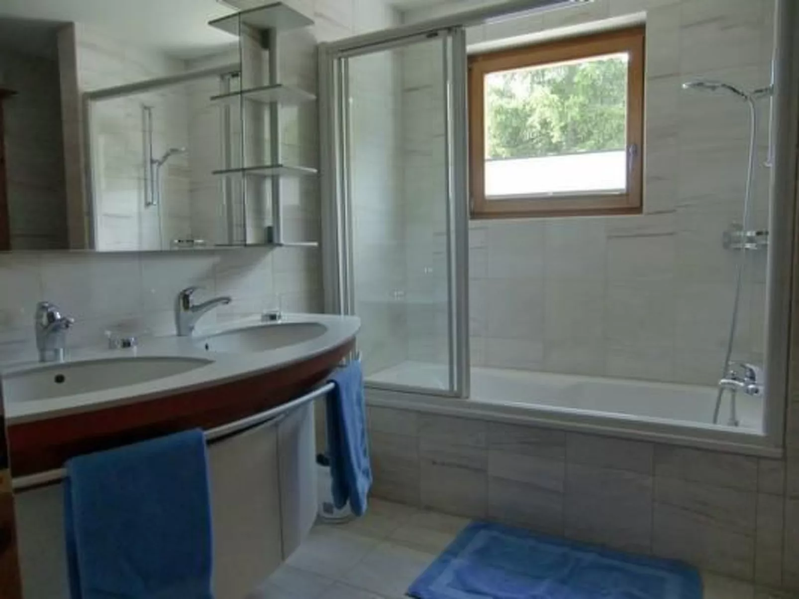 Vietta Saluver 2-Drinnen