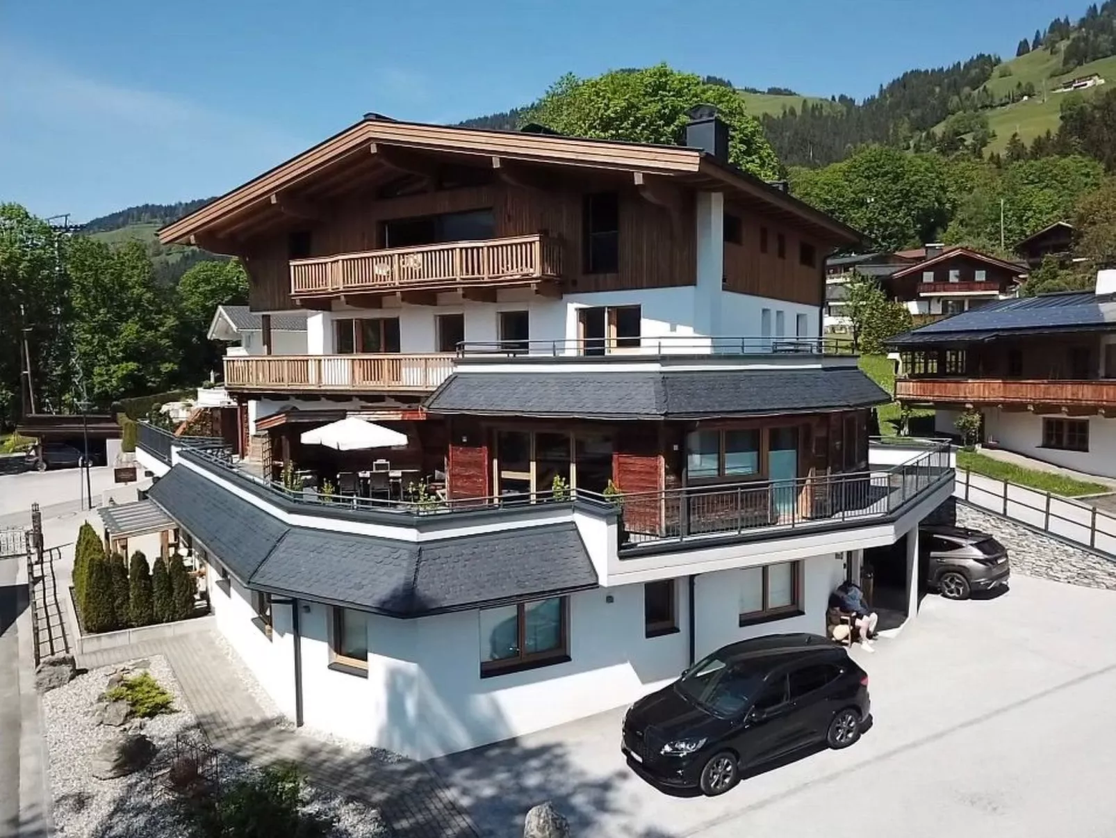 Luxuriöse Ferienwohnung mit Terrasse-Dedans