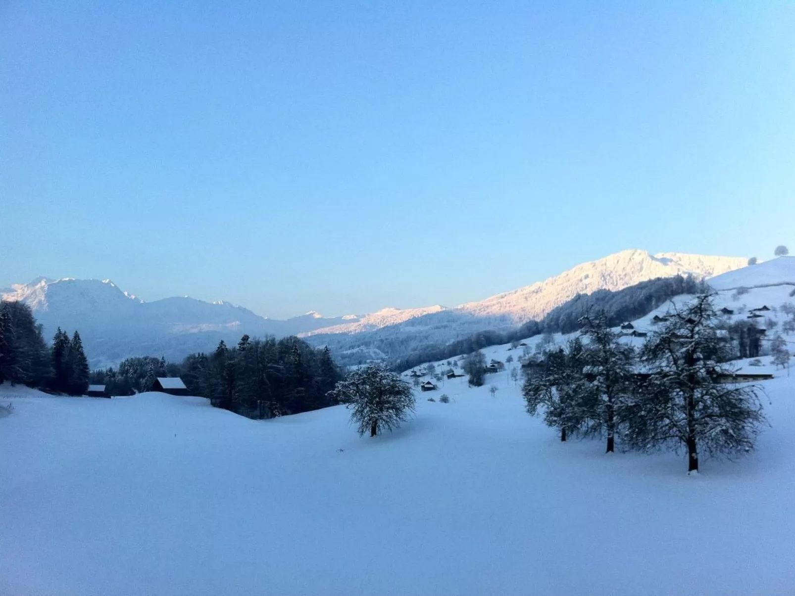 Gina's Apartment - Nähe zu See und Berge-Inside