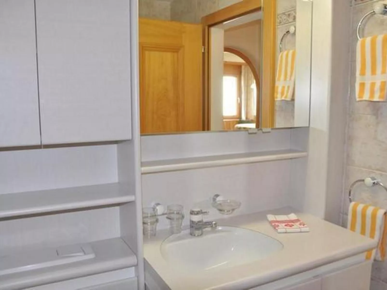 Chesa Semnadur H2-Inside