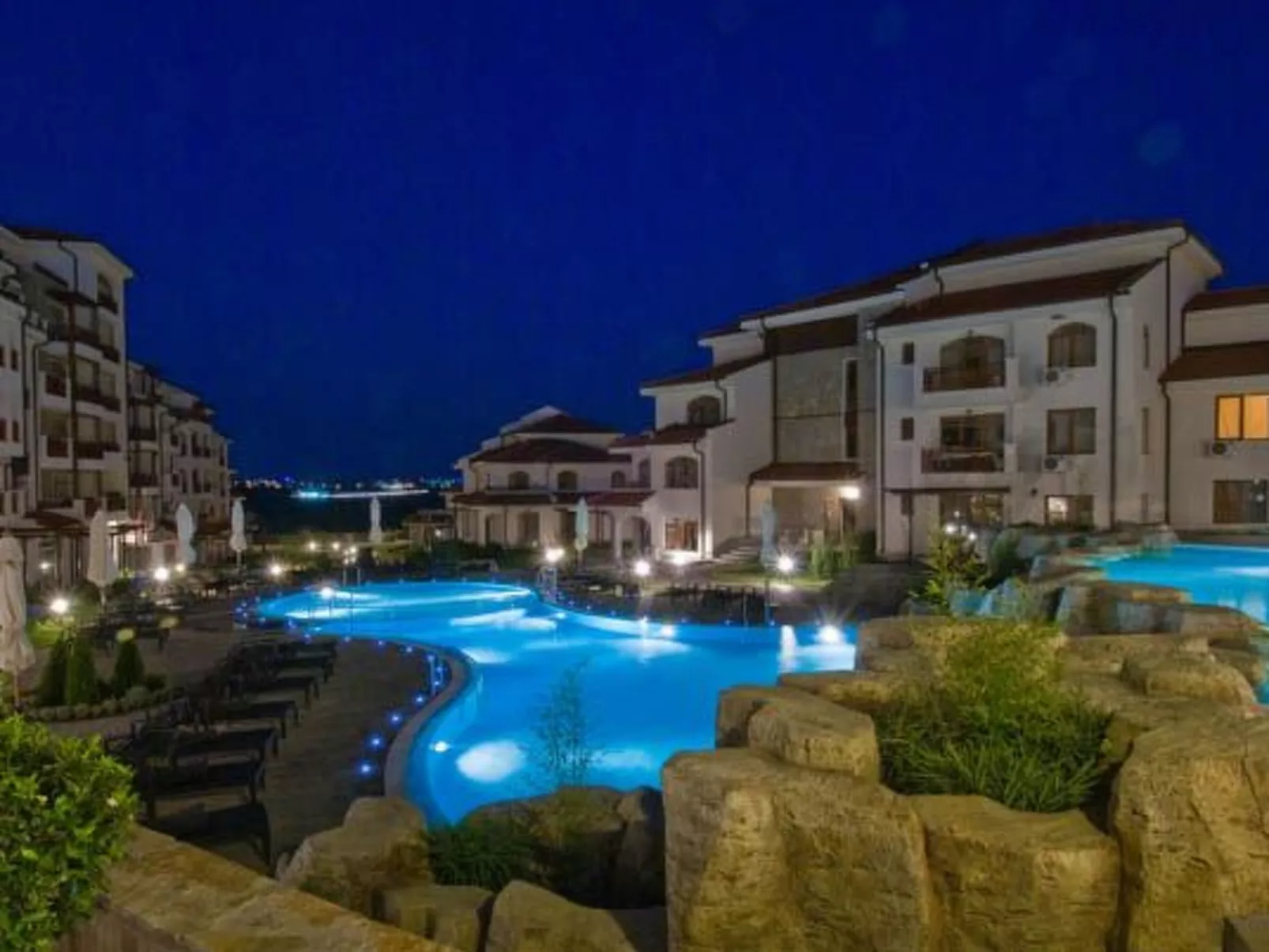 Lux Apartment - Draußen