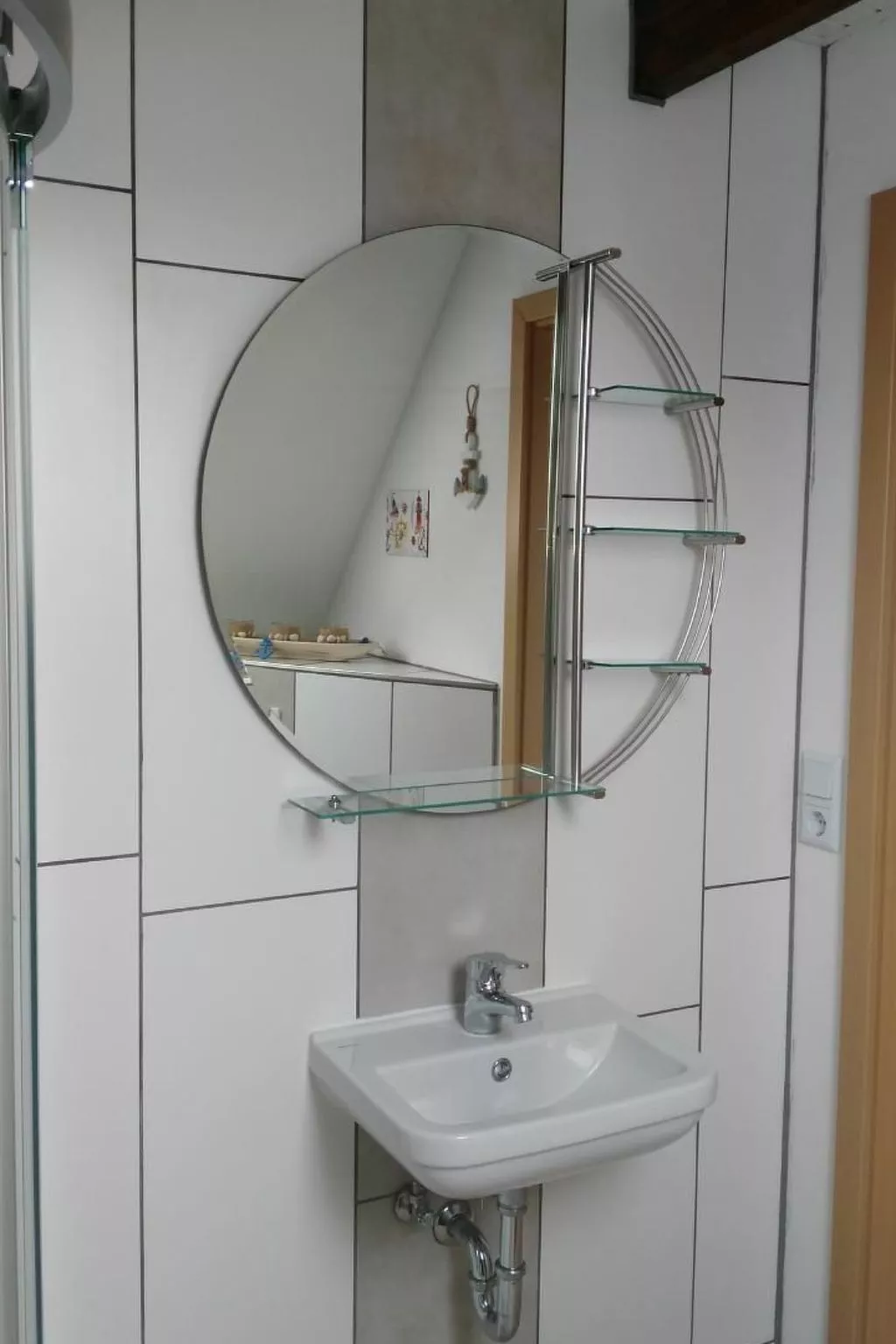 Haus am Wasser in Emden-Drinnen