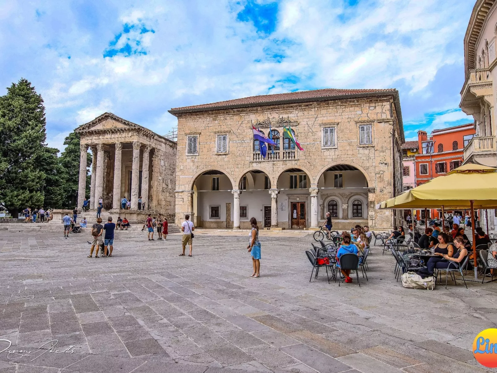 Villa Linet 8.-Drinnen