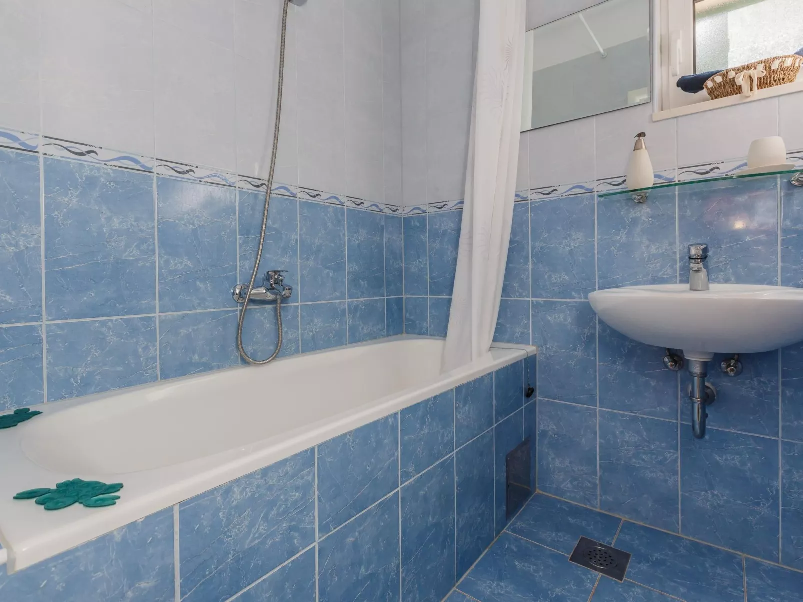 Ferienvilla "Osibova" mit Blick auf das Wasser-Dedans