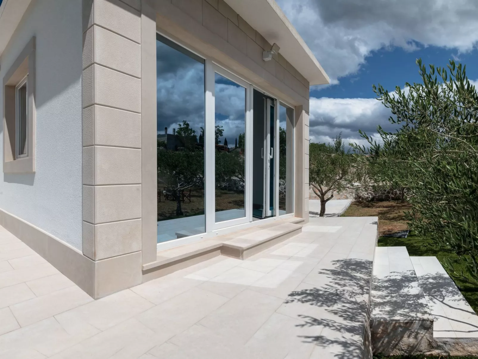 Finca mit Garten, Grill und Terrasse-Draußen