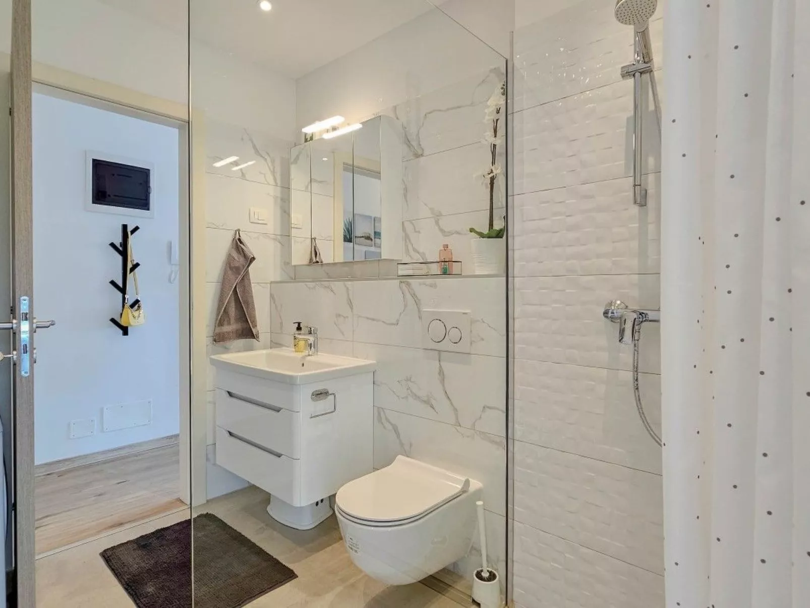 Green Oasis mit Schwimmbad-Dedans