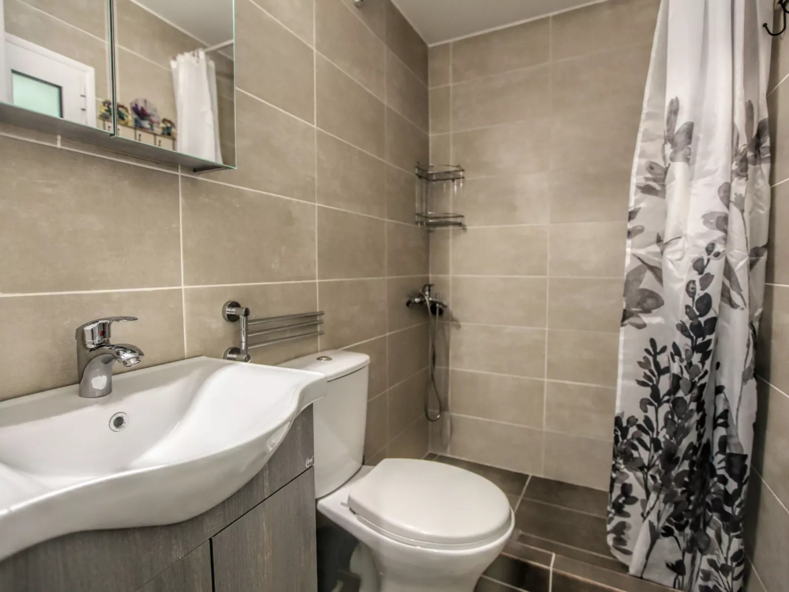 Del Sol Meteora Luxurious Family Suites3-Inside