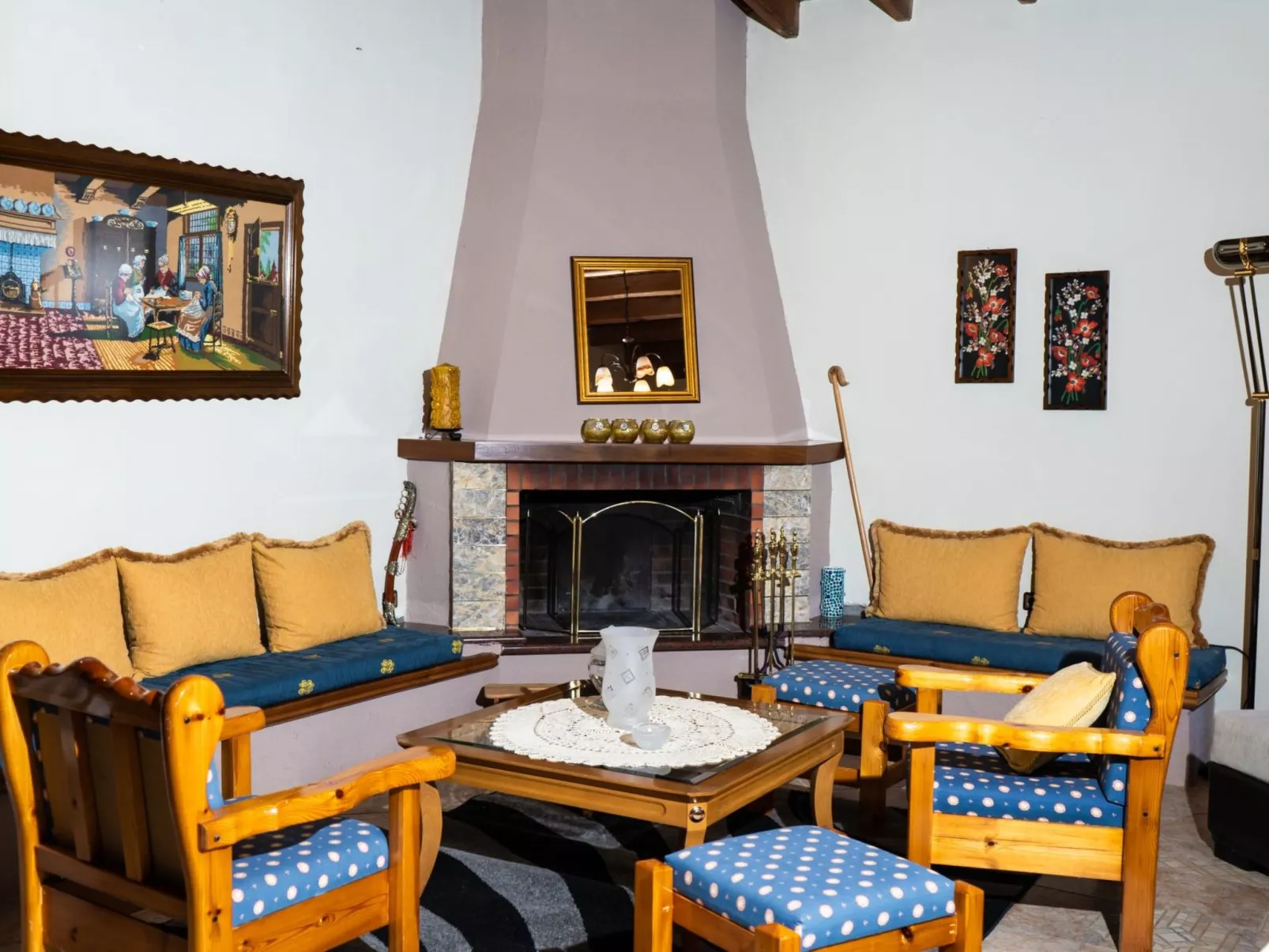 Mary's country house near Meteora-Inside