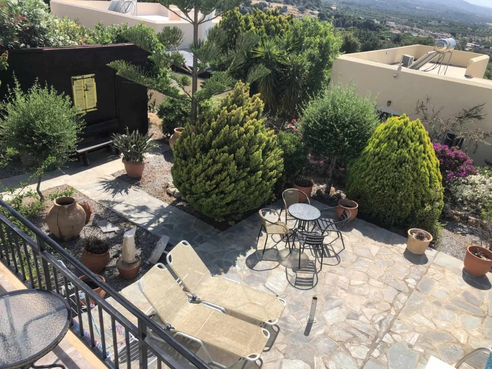 In Arkadi mit Privatem Pool-Inside