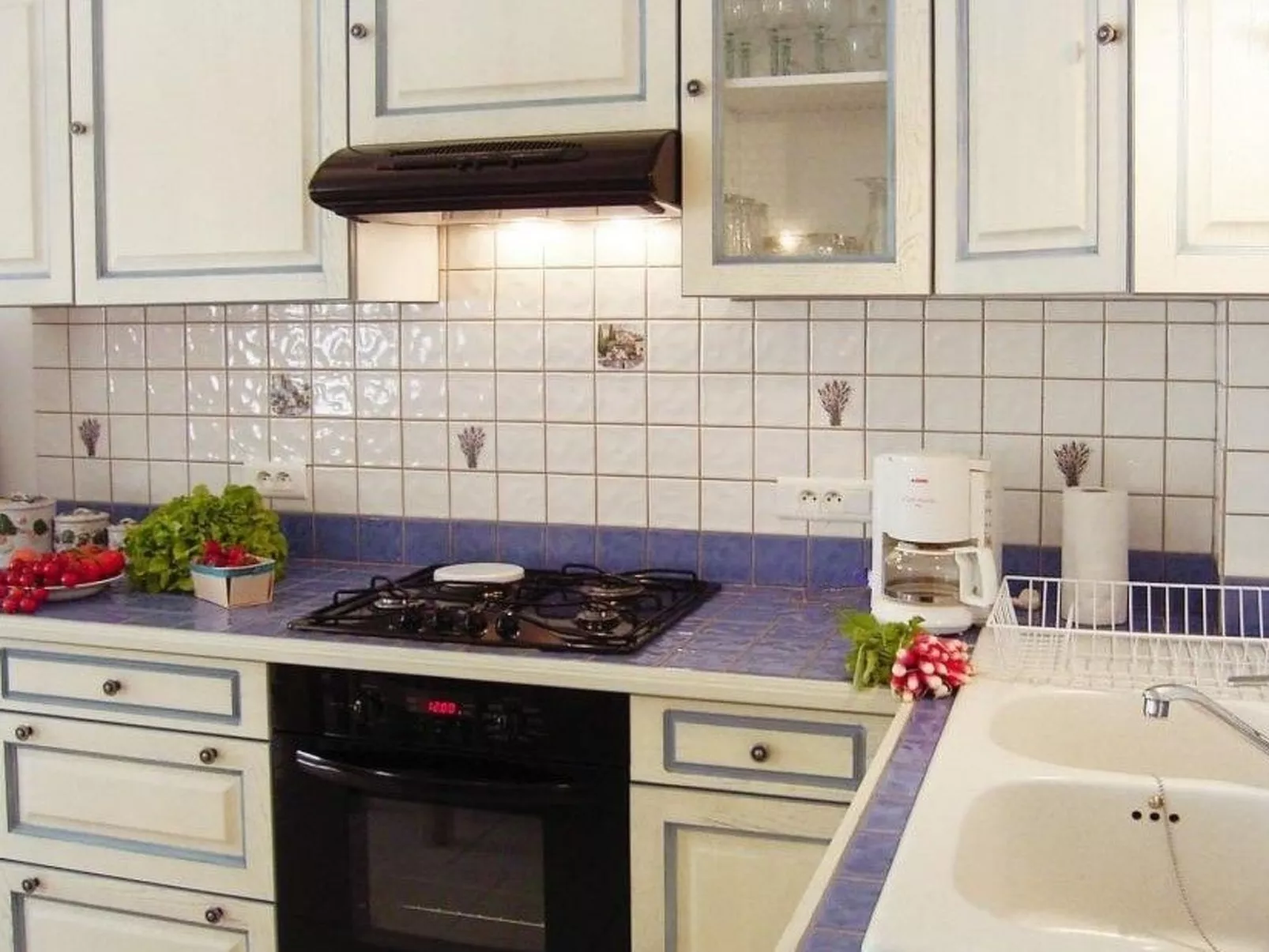 Morard - Bonnieux Appt Bleu Provence-Inside