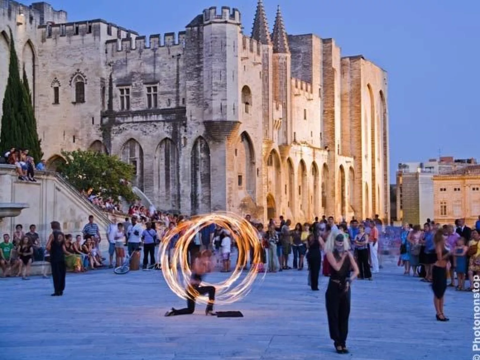 Mazet von Lola-Dedans