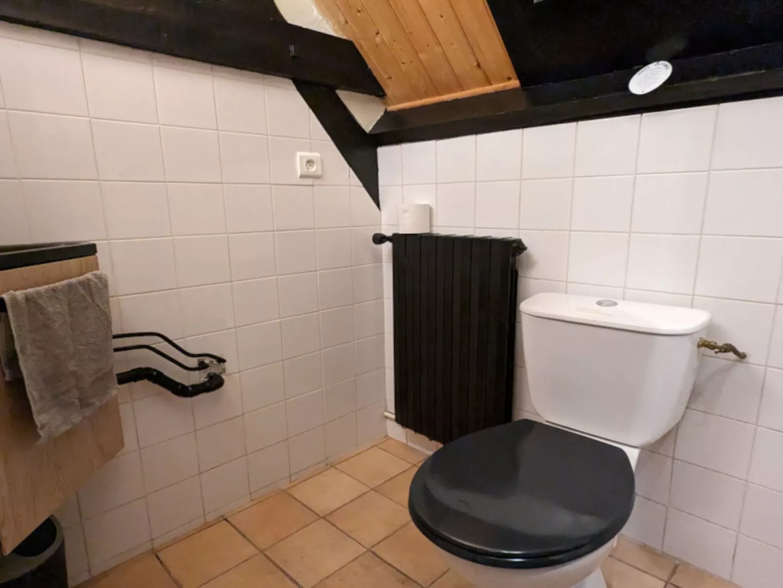 Studio "Vert d'Eau" mit Blick auf das Wasser-Inside