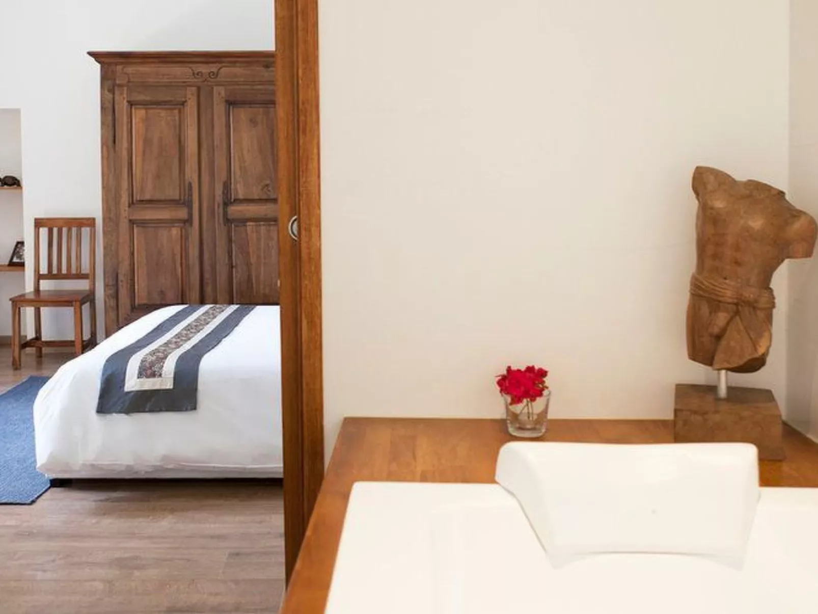 Domäne "Suite Luna" mit Infinity-Pool-Inside