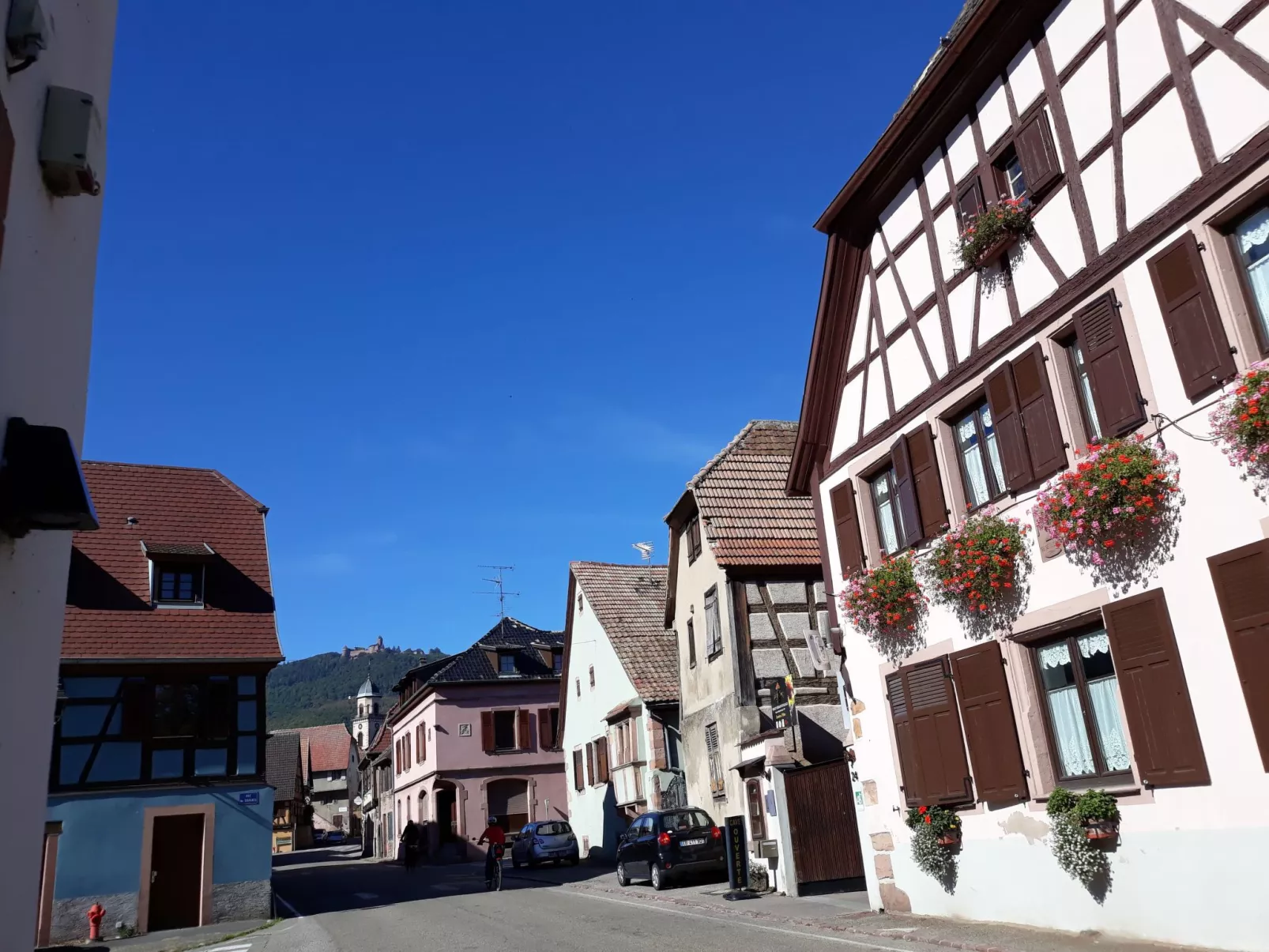 "Gite du forgeron" (Schmiedehaus)-Draußen