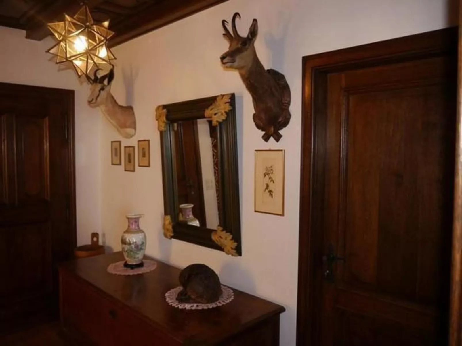 "Haus St. Bernhard-Drinnen