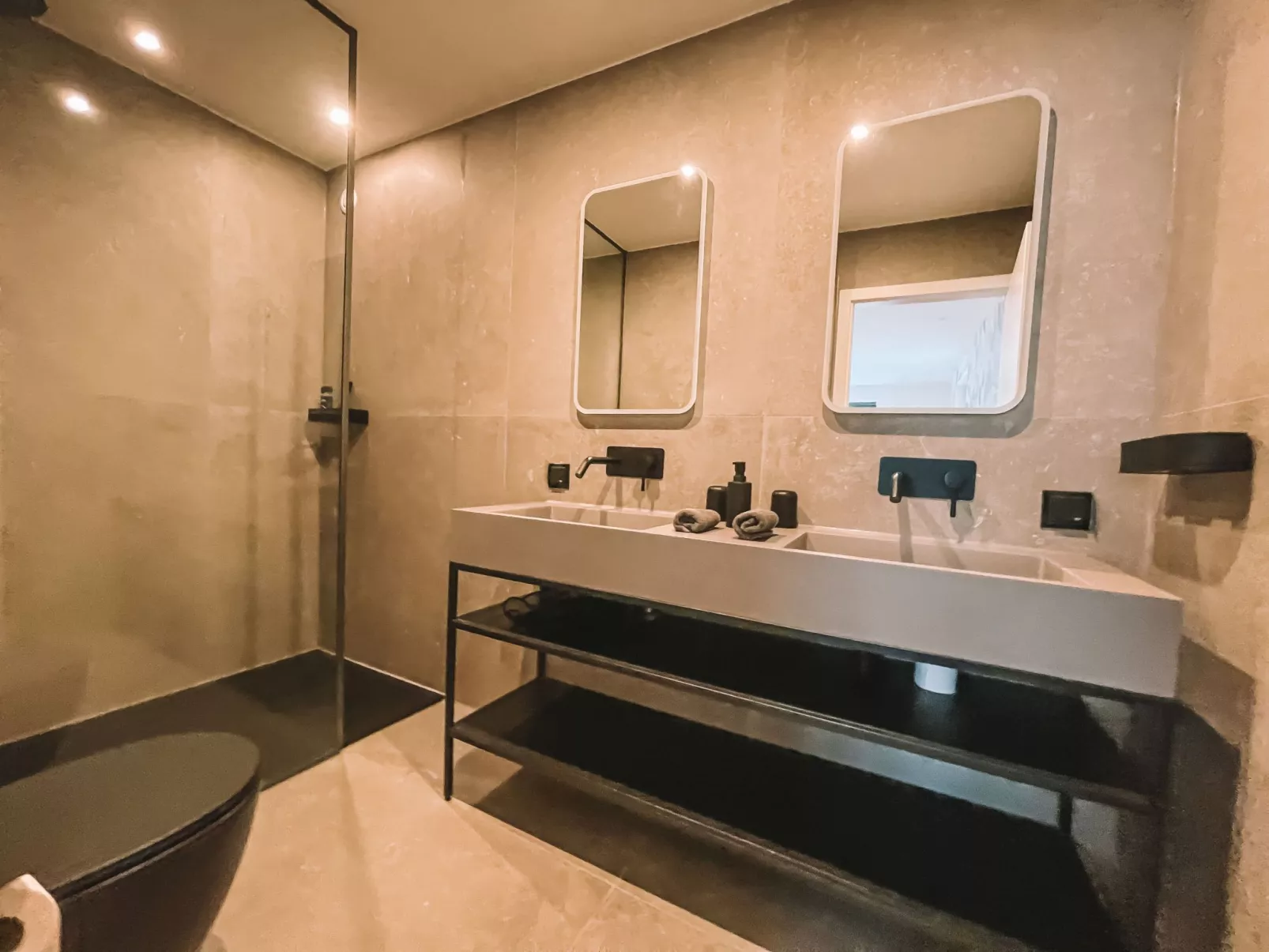 Mer de Palmiers-Drinnen