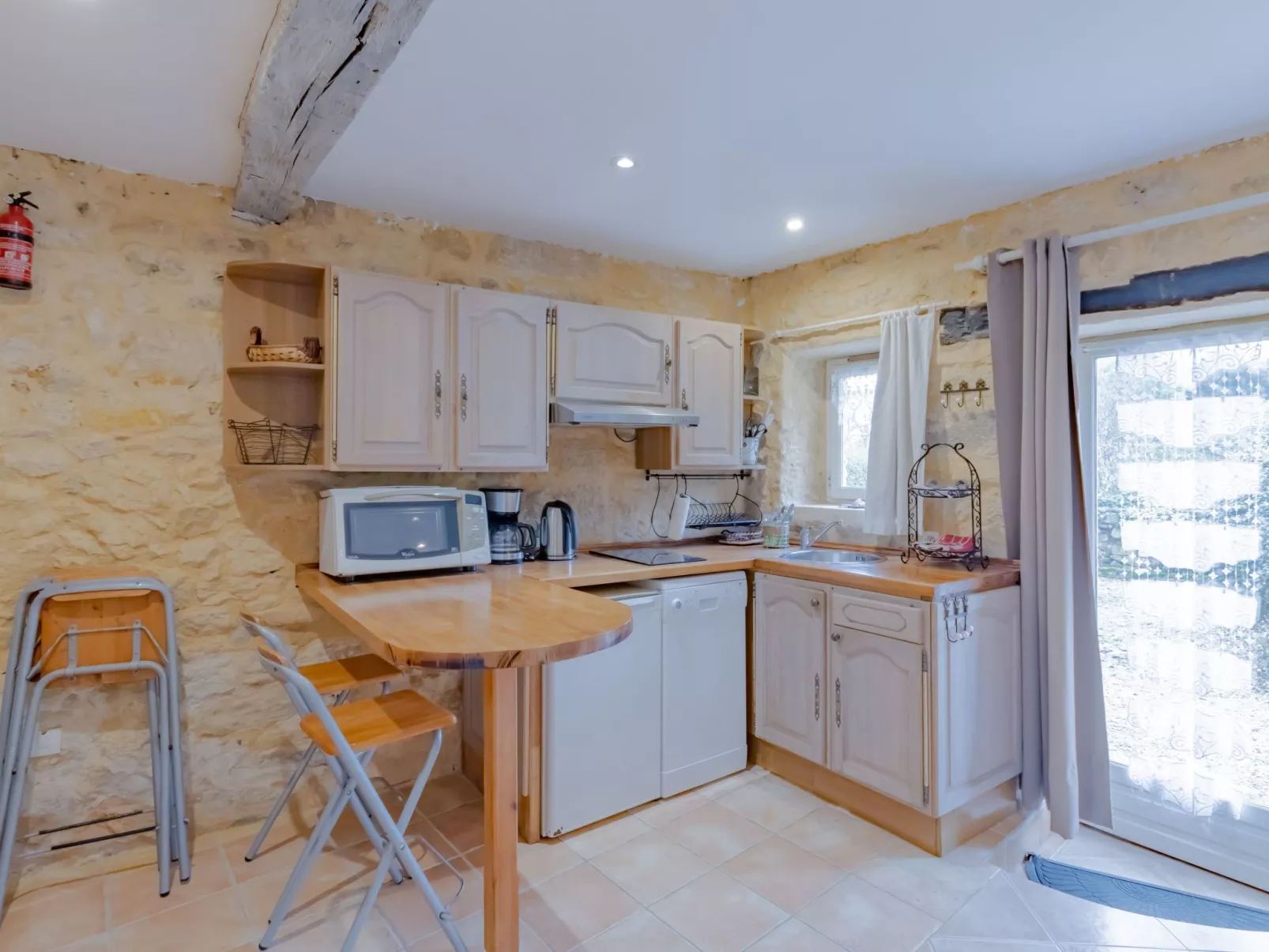 Les Milandes in Sainte-Mondane-Inside