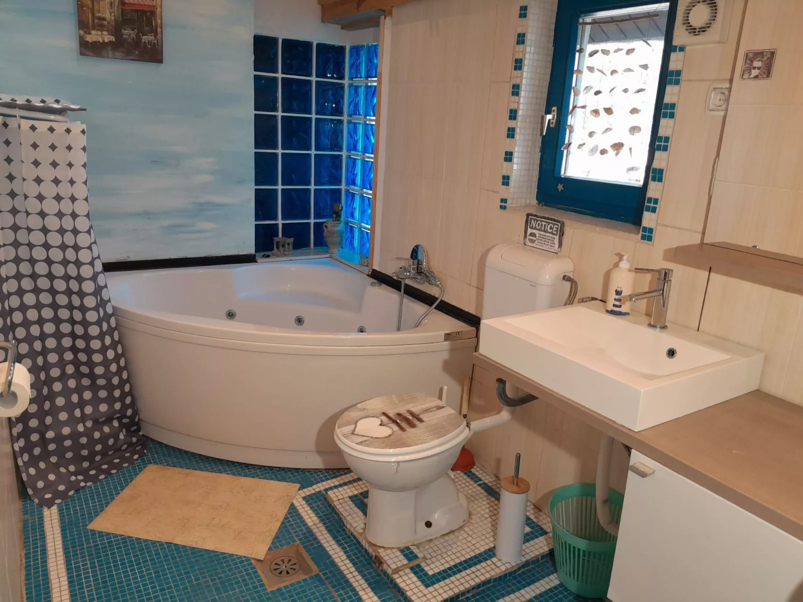 Märchenhaftes Holzhaus bei Ljubljana-Drinnen