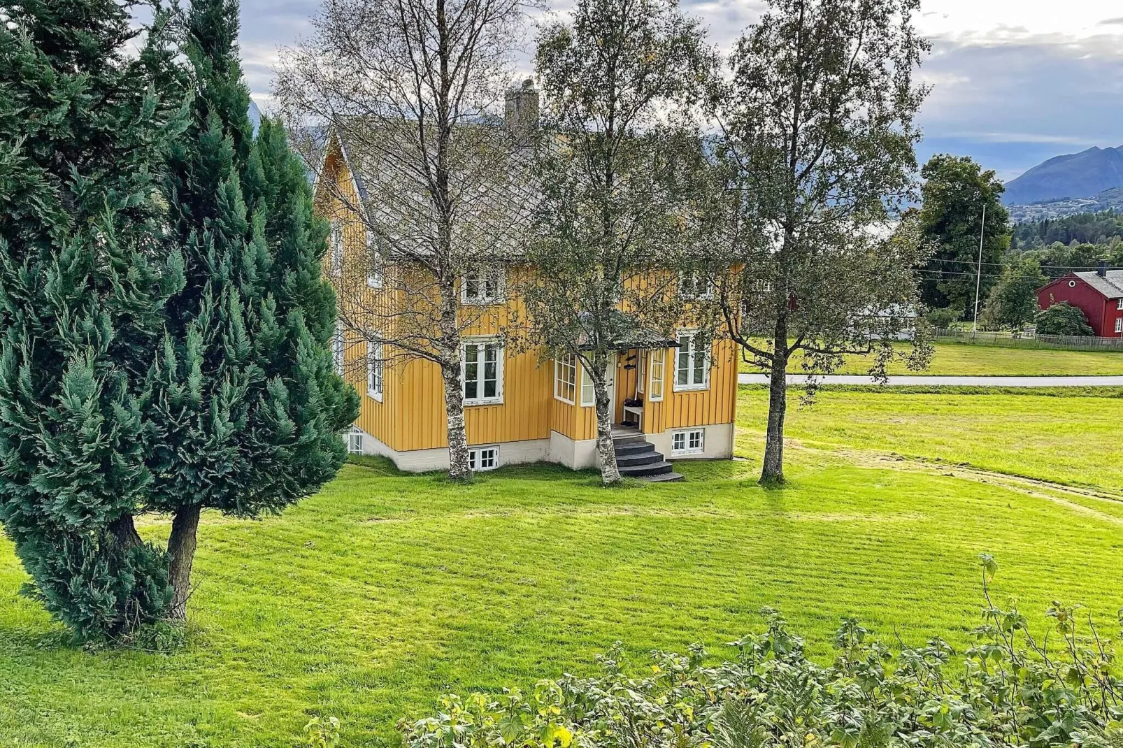 6 person holiday home in AVERØY-By Traum-Outdoor