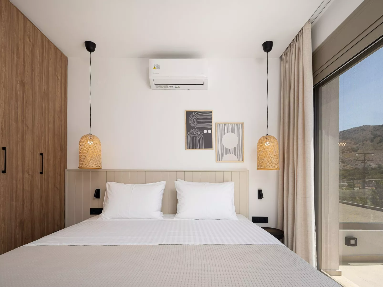 Imbros Villa lll -''Gratis''Beheizter Pool in den Bergen-Inside